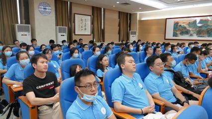 我院成功舉辦“企業(yè)工程師大講堂”活動(dòng)，聚焦太陽能計(jì)算機(jī)軟件科技前沿